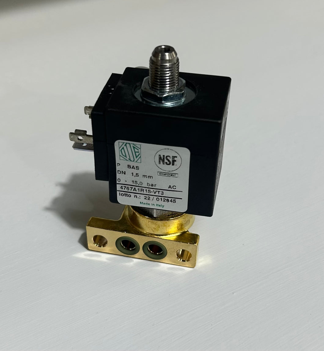 LM SOLENOID VALVE 3 WAY 90° 220/240V